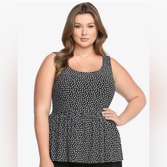 Mesh peplum SKULL PRINT top torrid size 1 - Picture 3 of 9